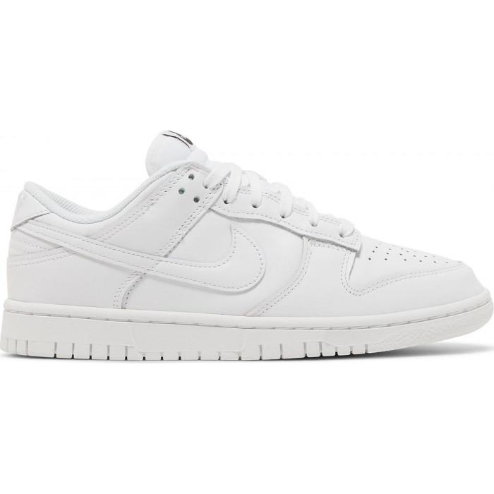 DUNK LOW TRIPLE WHITE